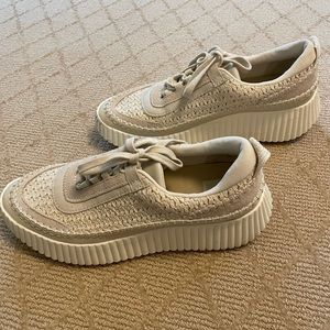 Dolce Vita Dolen Sneakers - size 8.5